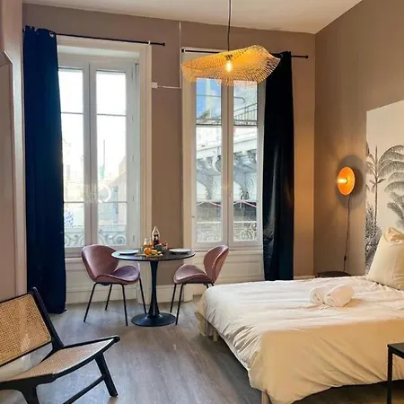 Petra - Check In H24 - Proche Centre ليون